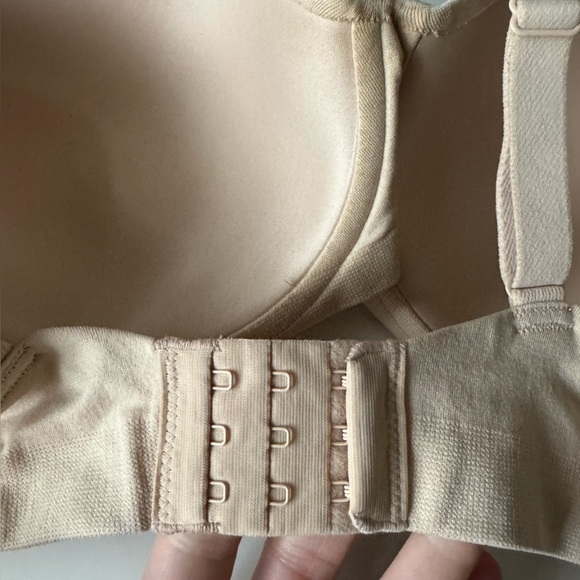 WACOAL Flawless Comfort Contour Seamless T shirt Bra size 34 DD - Picture 8 of 9